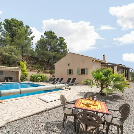 Charming French With Pool فيلة