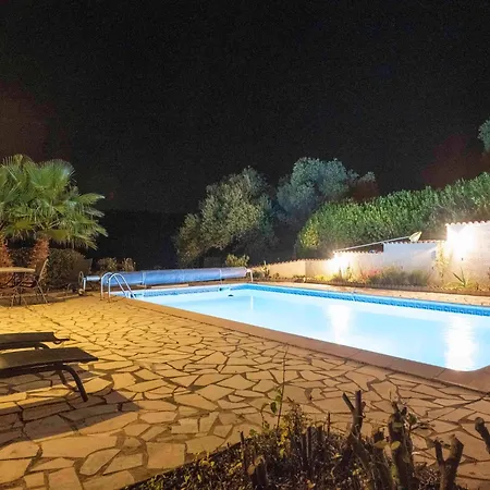 Villa Charming French With Pool *
