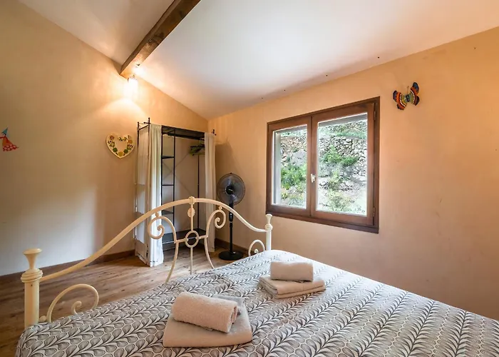 Villa Charming French With Pool *