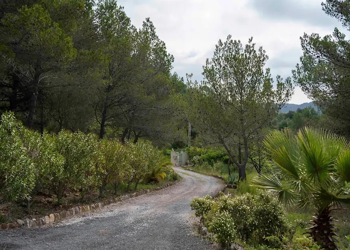 Villa Charming French With Pool Cébazan